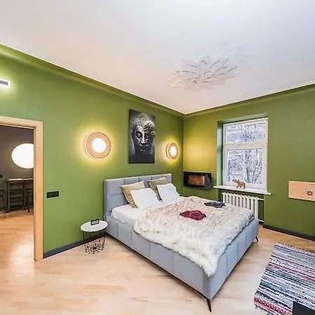 Apartment Vibrant Downtown